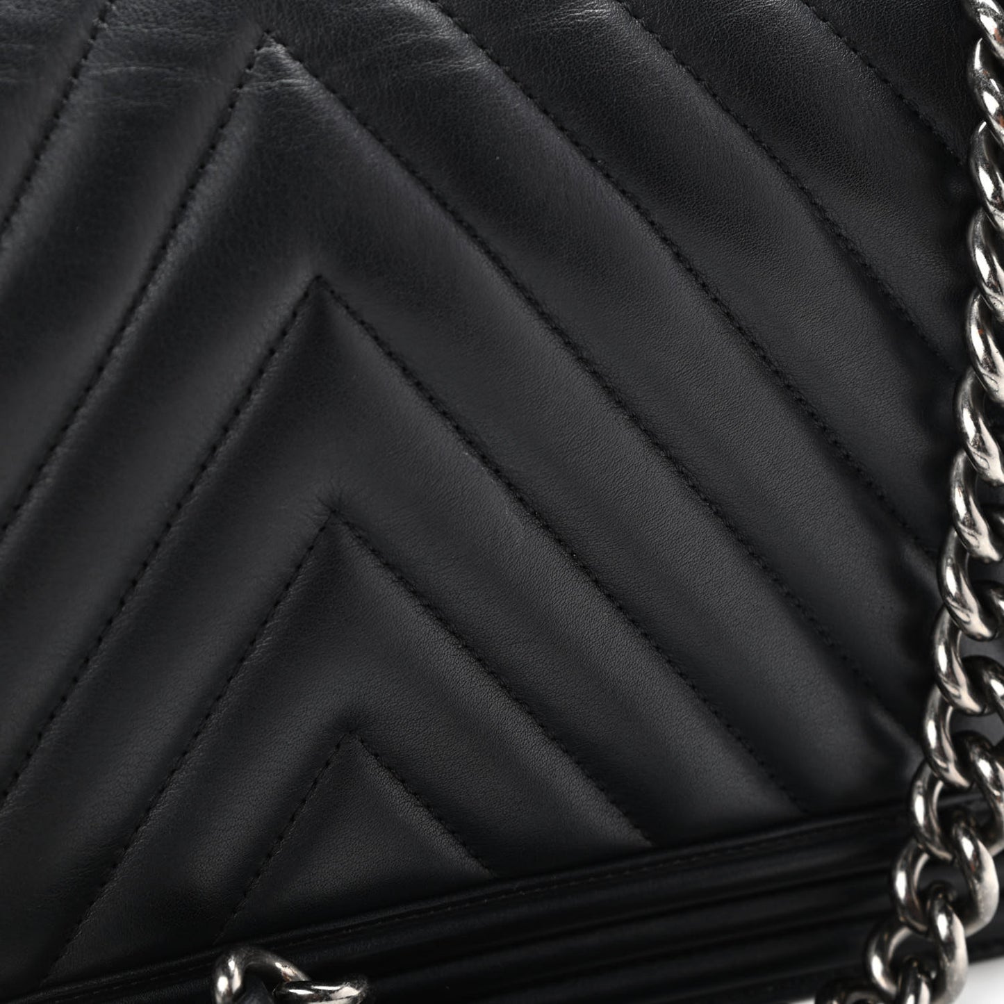 Calfskin Chevron Quilted Medium Boy Flap Black