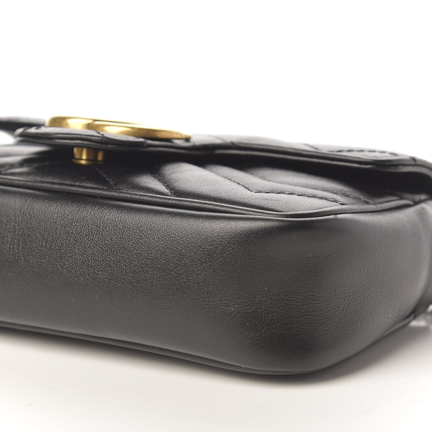 Calfskin Matelasse Super Mini GG Marmont Shoulder Bag Black