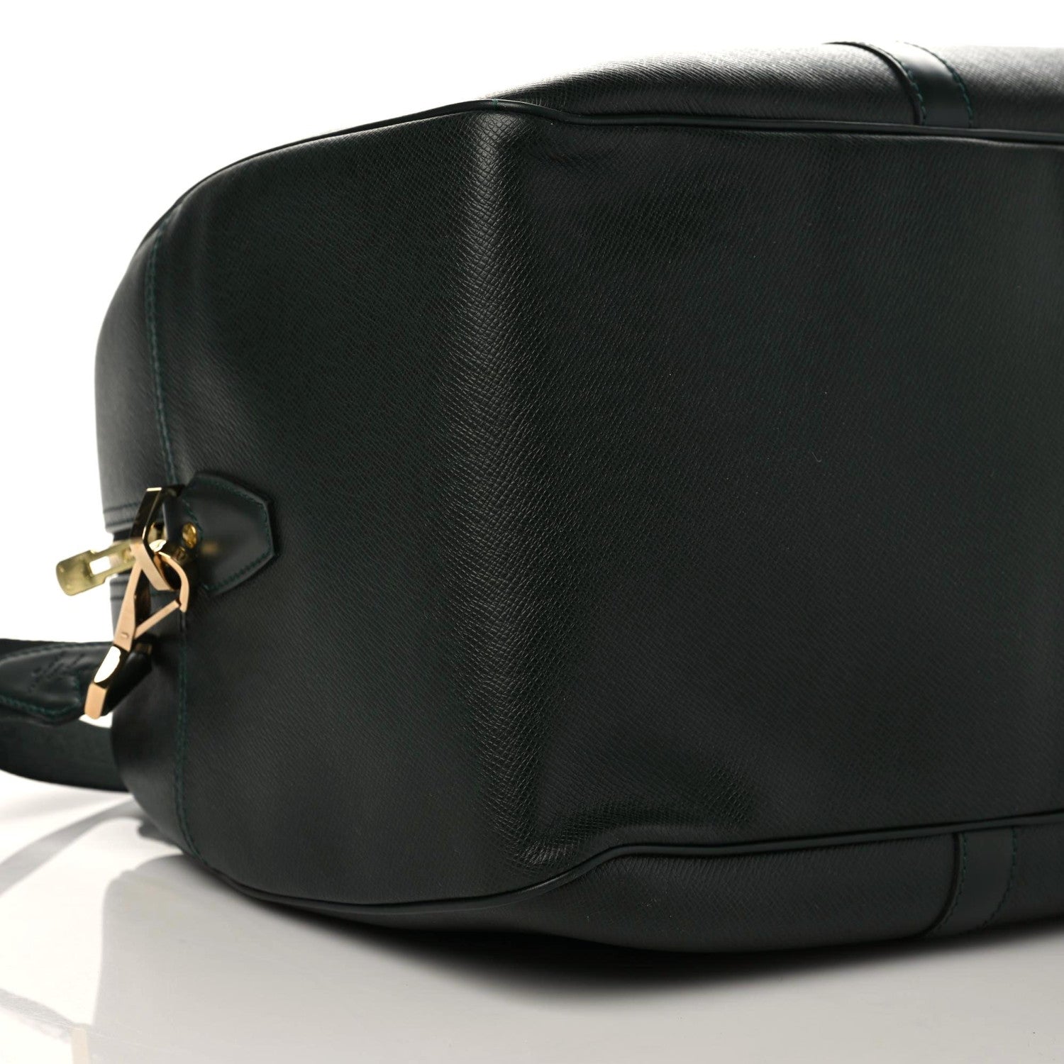 Louis Vuitton Taiga Kendall PM Epicea 6 of 9