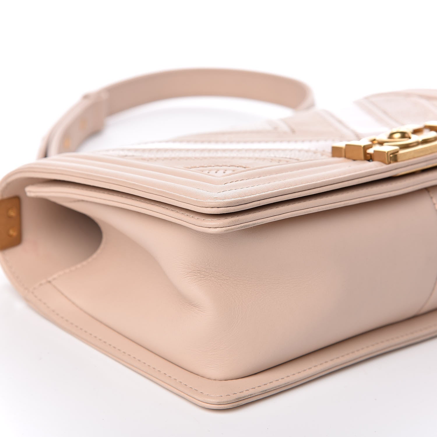 Chanel Caviar Calfskin Chevron Medium Boy Flap Light Pink 8 of 16