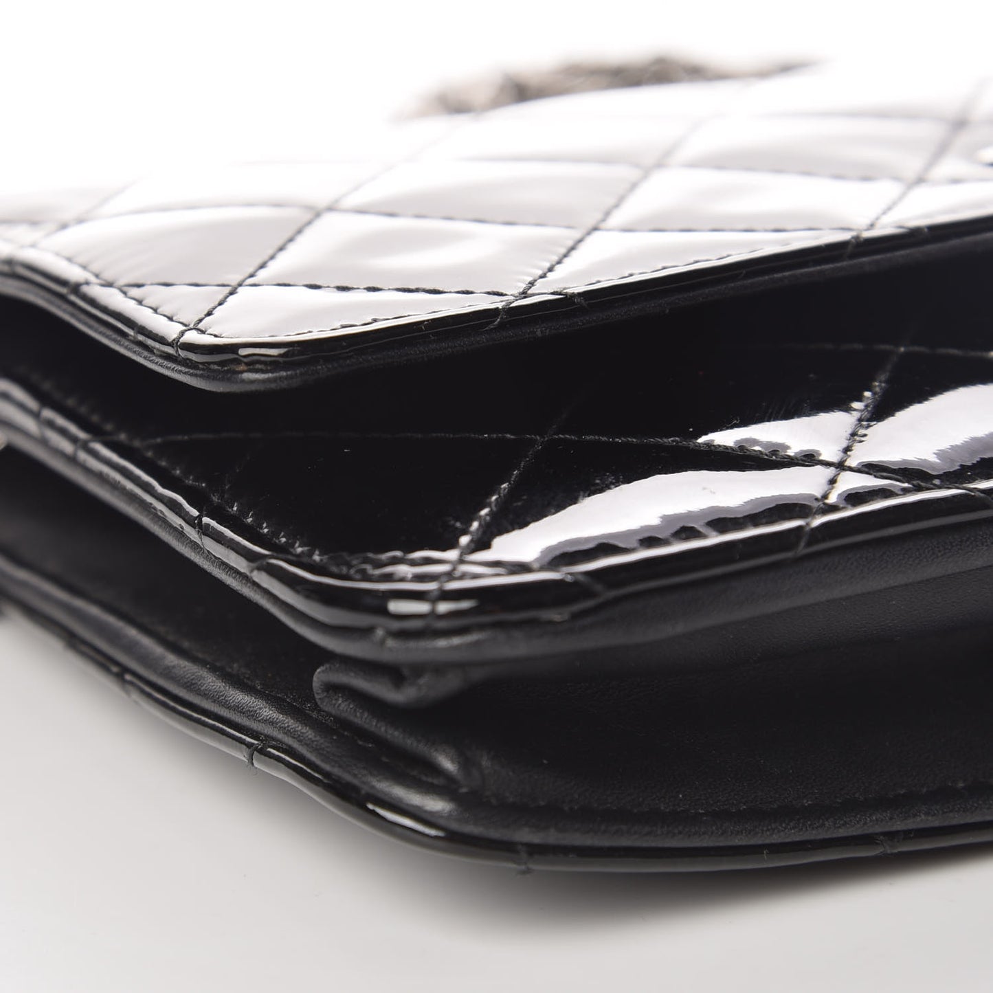 Patent Quilted Wallet On Chain WOC Black