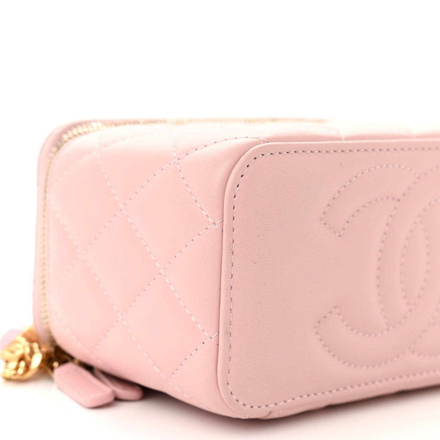 Lambskin Resin Quilted Vanity Case With Chain Pink
