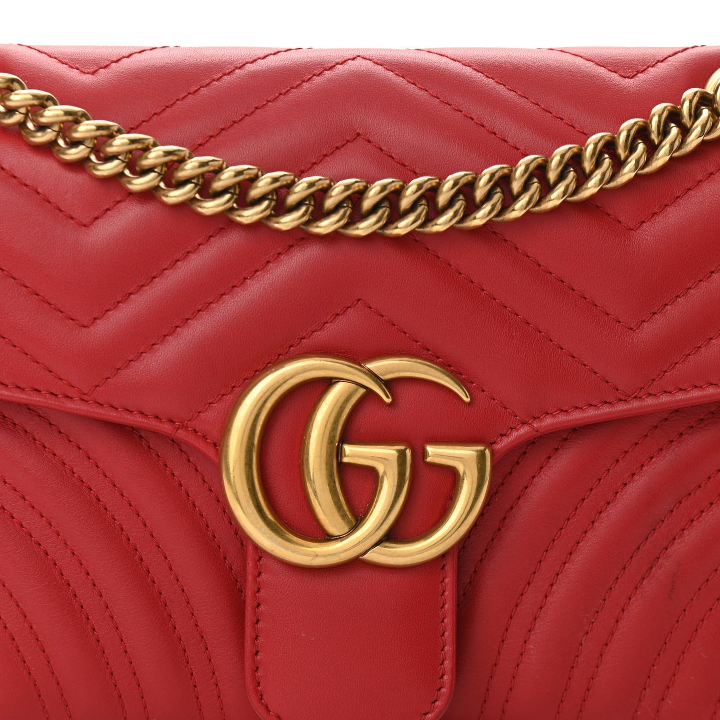 Calfskin Matelasse Small GG Marmont Shoulder Bag Hibiscus Red