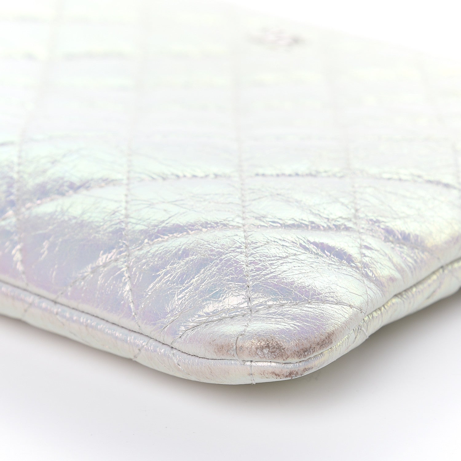 Chanel Iridescent Crumpled Calfskin CC Ripples Medium Cosmetic Case White 15 of 16