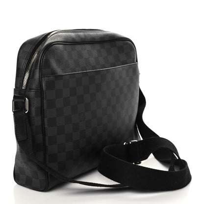 Louis Vuitton Damier Graphite Dayton Reporter MM 3 of 6