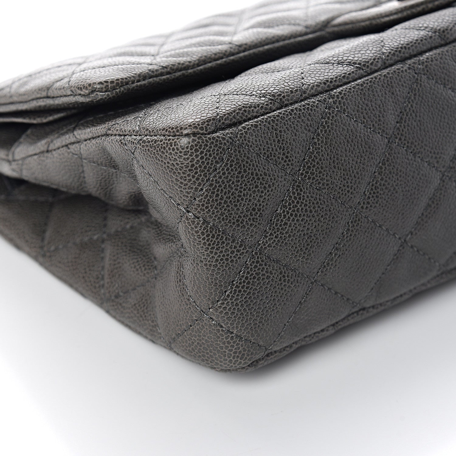 Chanel Caviar Quilted 2.55 Reissue 226 Flap Grey 7 of 8