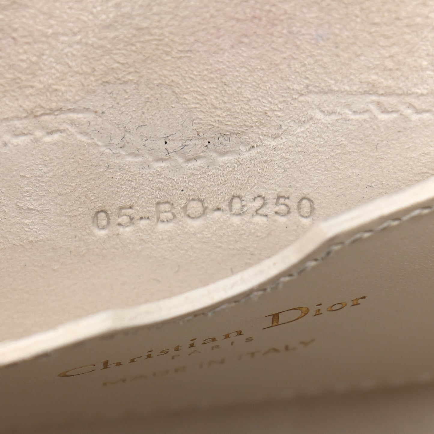Box Calfskin Medium Bobby Flap Latte