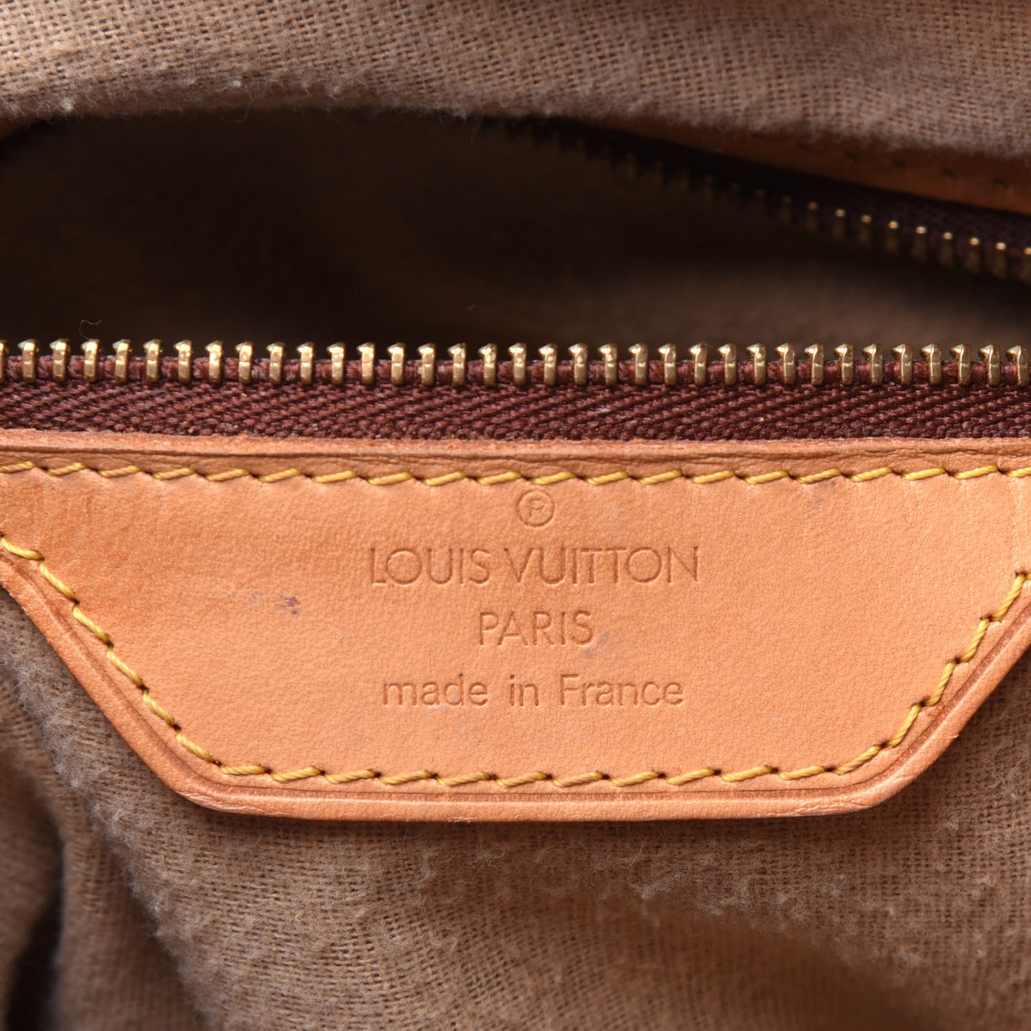 Monogram Petit Bucket 23