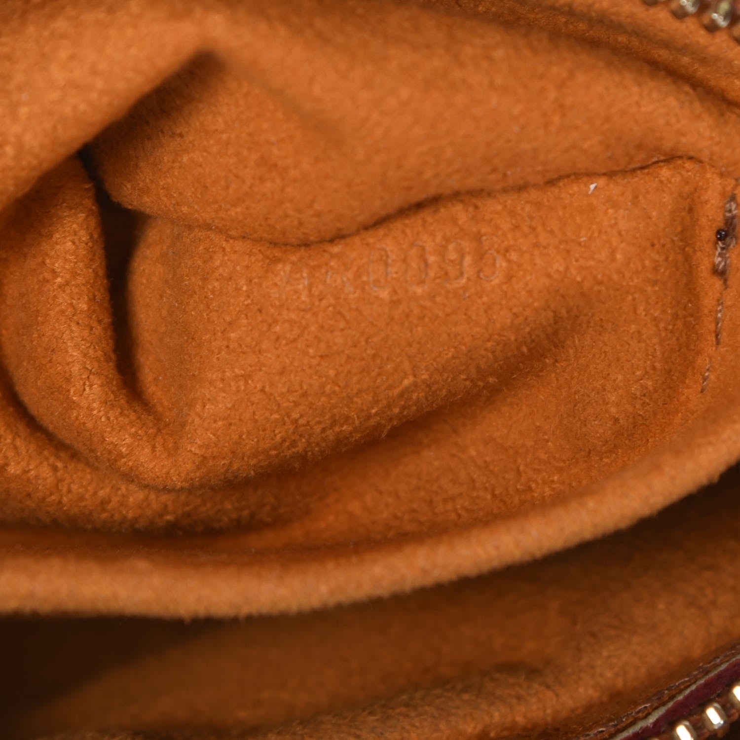 Louis Vuitton Monogram Ostrich Macha Waltz 7 of 7