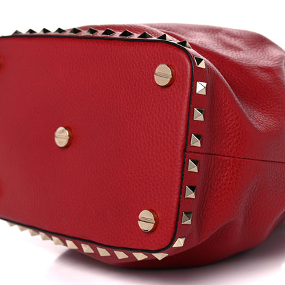 Valentino Garavani Pebbled Calfskin Small Rockstud Bucket Bag Red 9 of 11