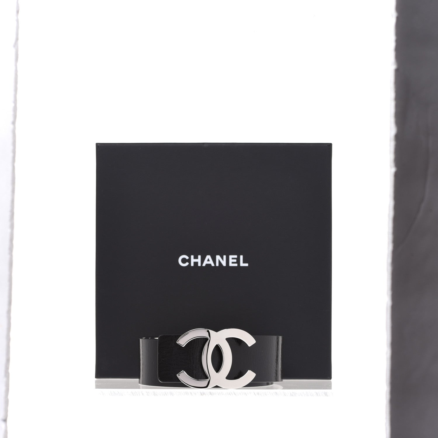 Chanel Patent Calfskin CC Reversible Belt 95 Black White 8 of 8