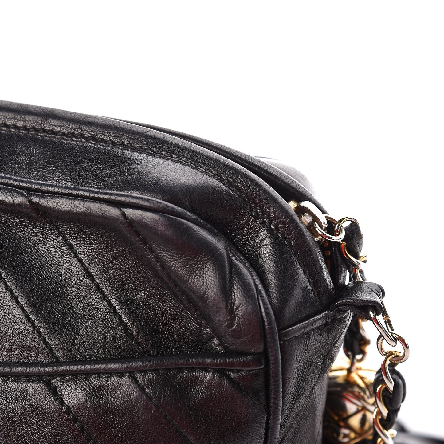 Lambskin Chevron Quilted Tassel Camera Case Black