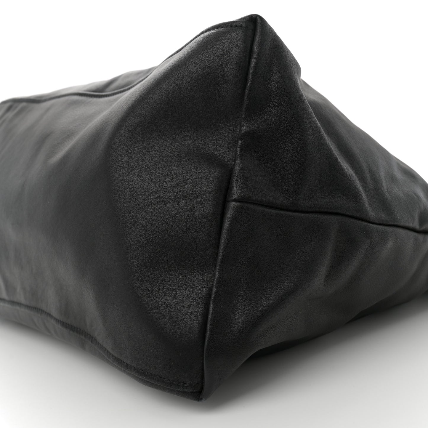 Soft Calf Chain Tote Black