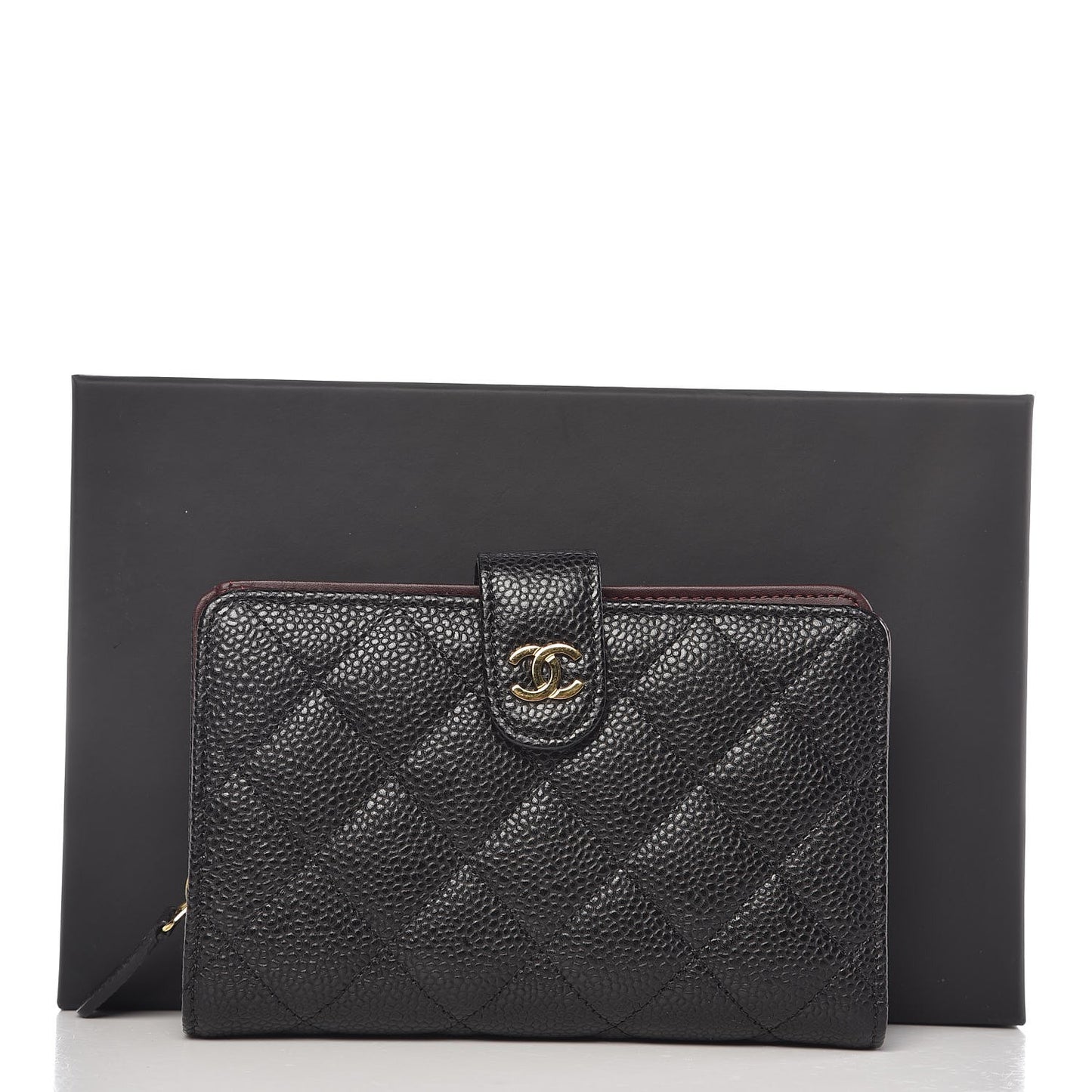 Caviar Quilted Zipped Pocket Wallet Black