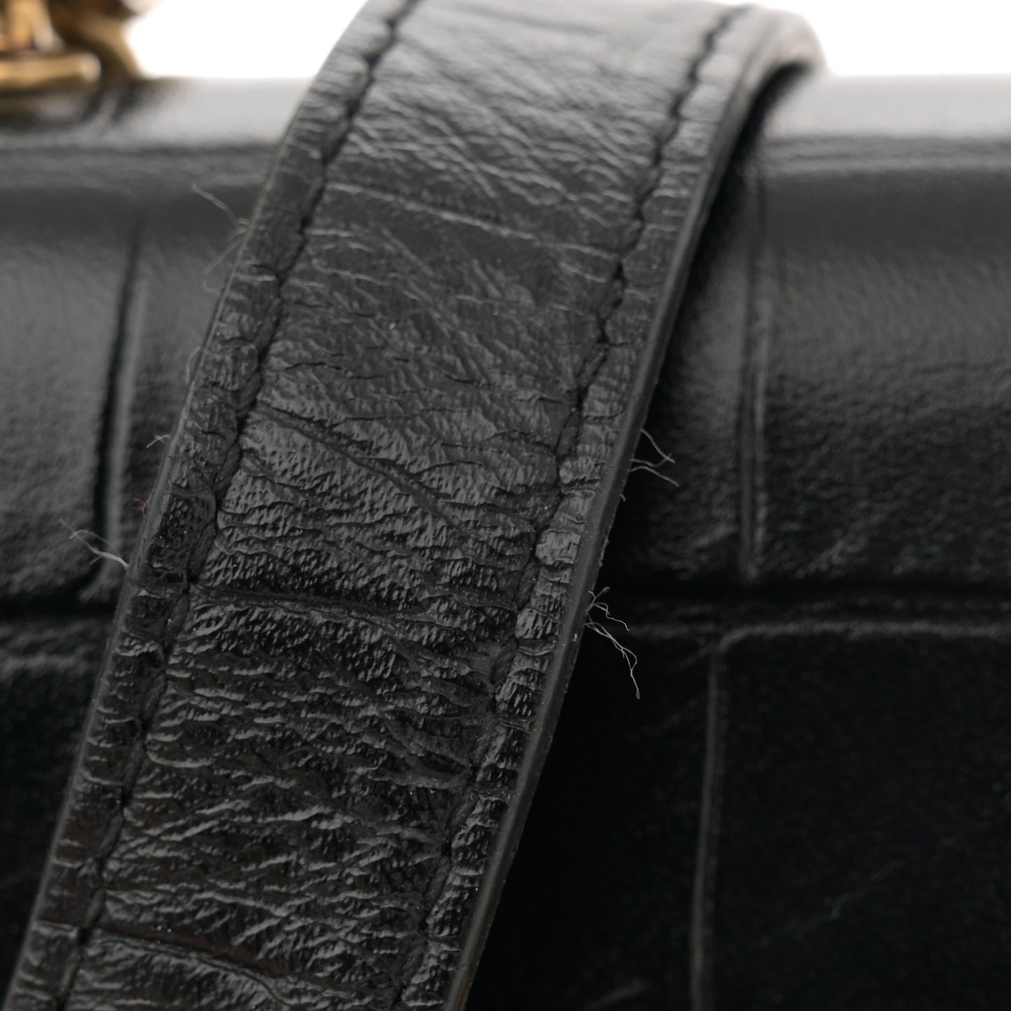 Extra Supple Calfskin Crocodile Embossed Gossip Wallet On Chain Black