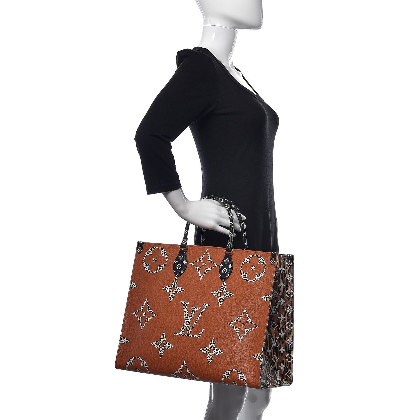 Monogram Giant Jungle Onthego GM Black