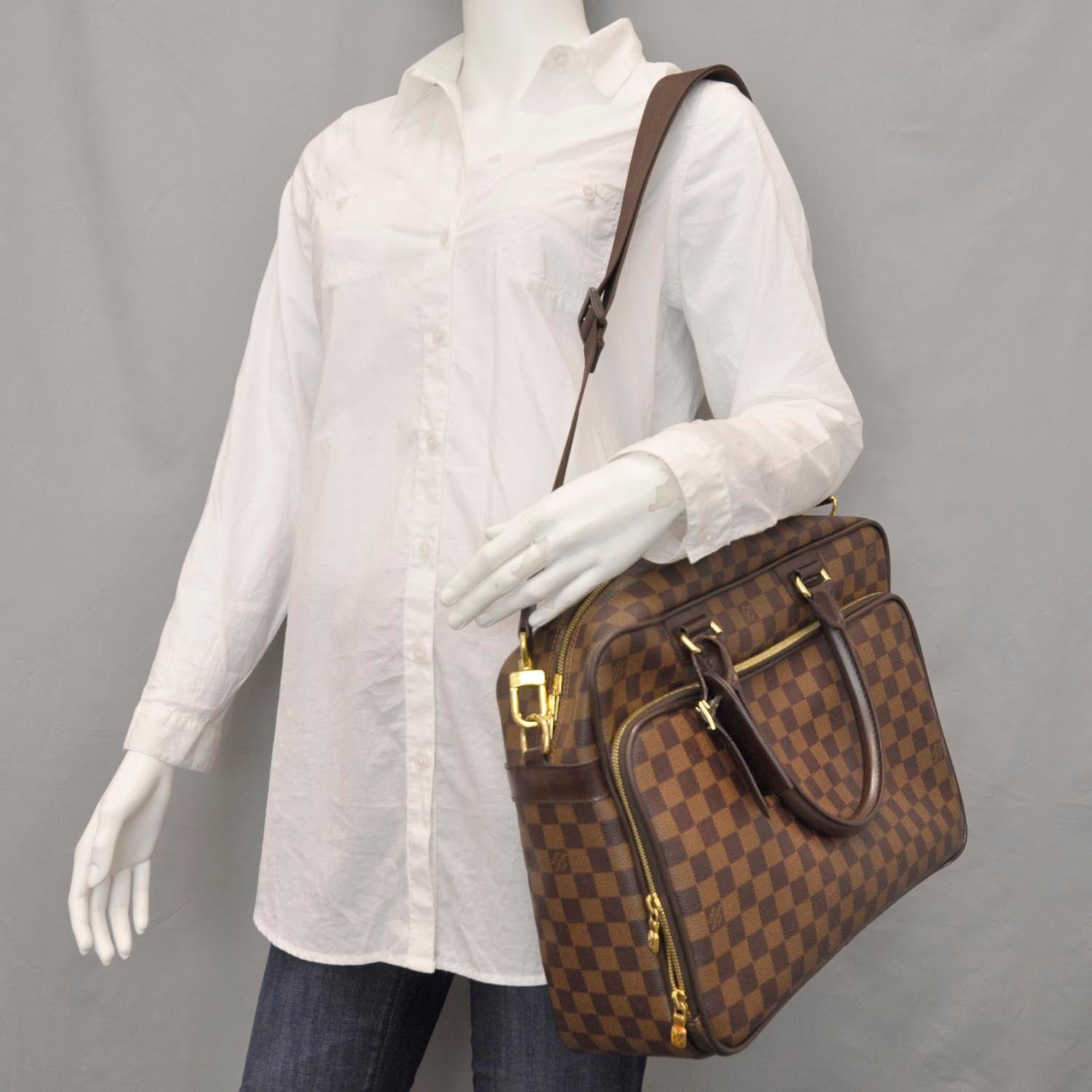 Louis Vuitton Damier Ebene Icare 2 of 10