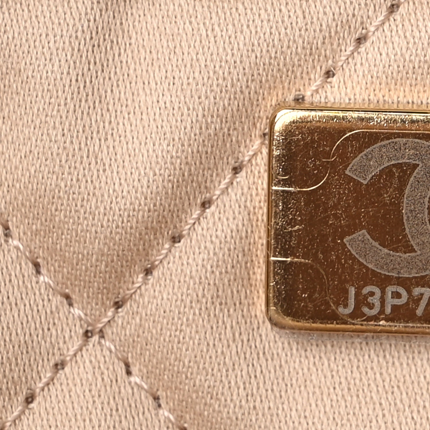Chanel Shiny Calfskin Quilted Chanel 22 White 8 of 11