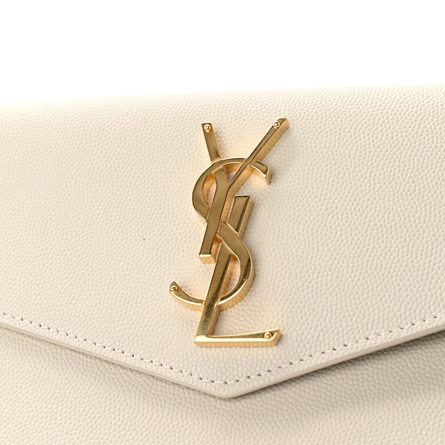 Saint Laurent Grain De Poudre Uptown Pouch Crema Soft 8 of 11