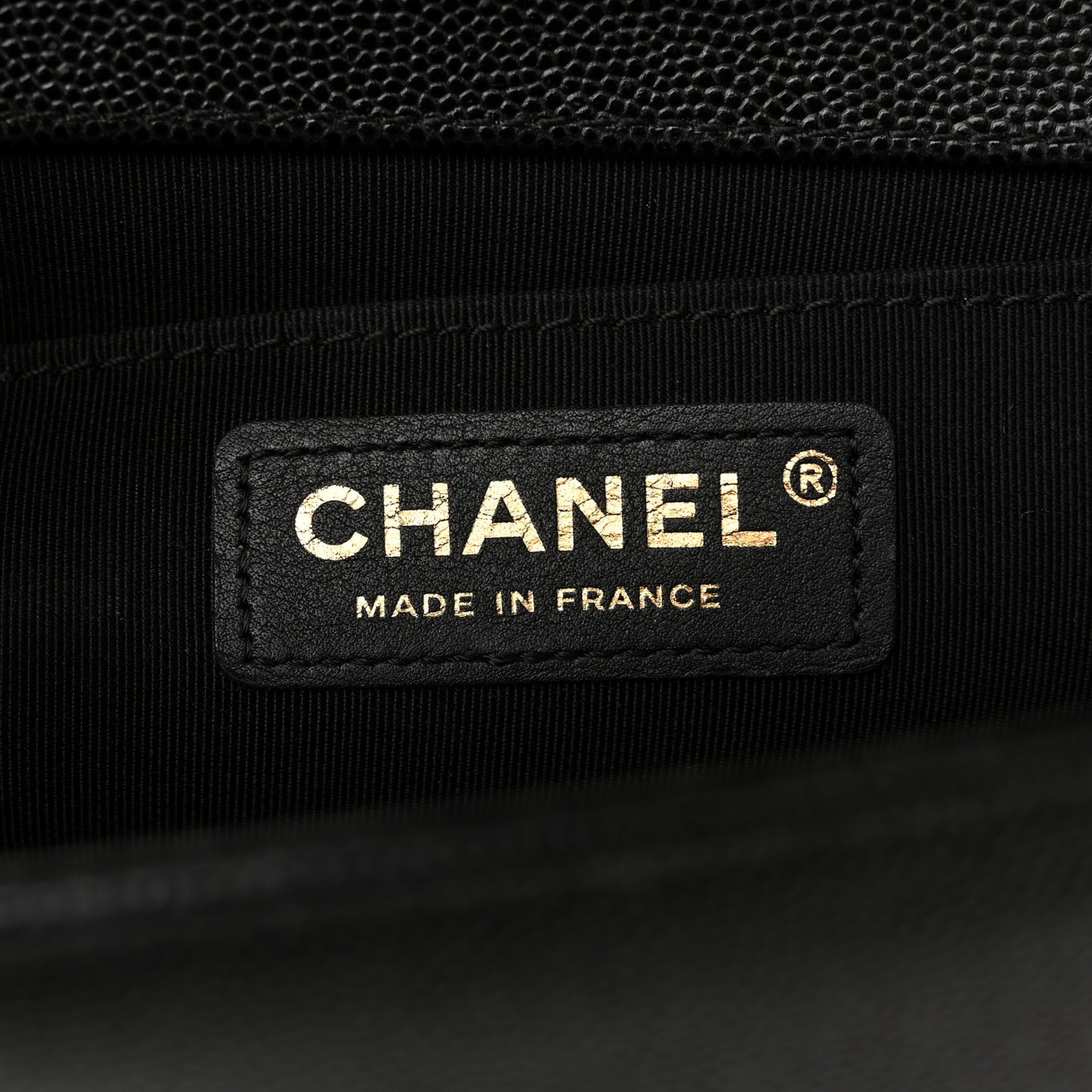 Caviar Quilted Medium Boy Flap Black
