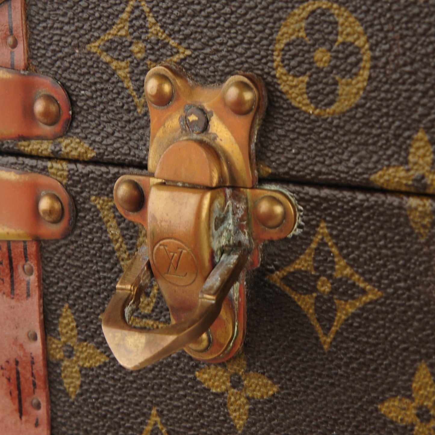 Monogram Brettes Chapeaux Trunk