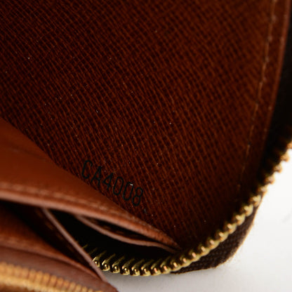 Louis Vuitton Monogram Zippy Wallet 7 of 8