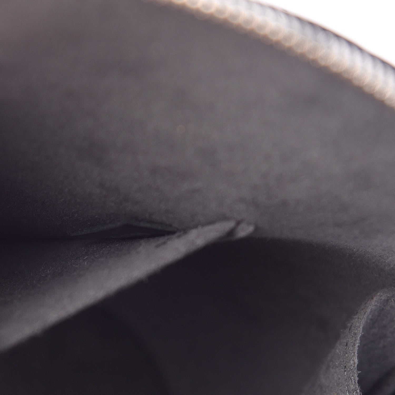 Louis Vuitton Epi Alma MM Black 9 of 13