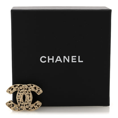 Chanel Metal CC Brooch Gold 4 of 4