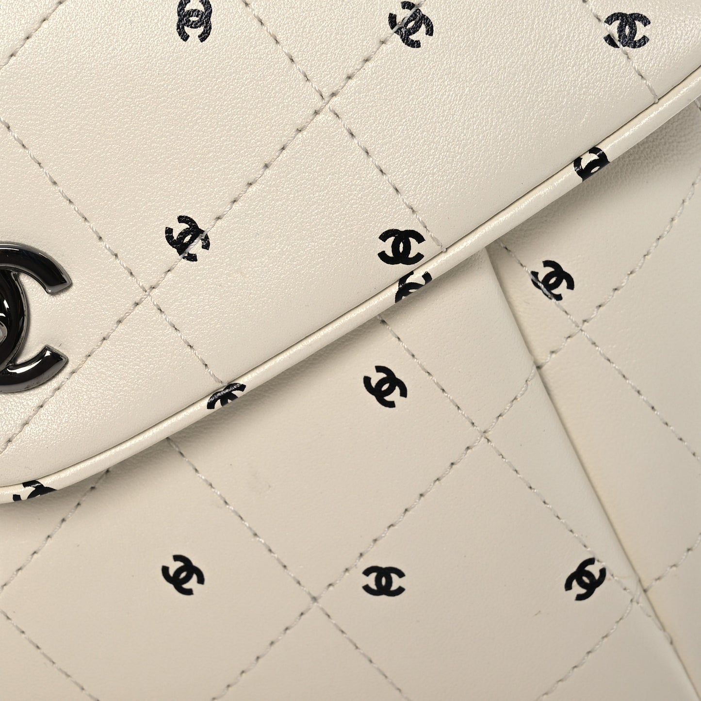 Printed Lambskin Logo CC Envelope Clutch With Chain White