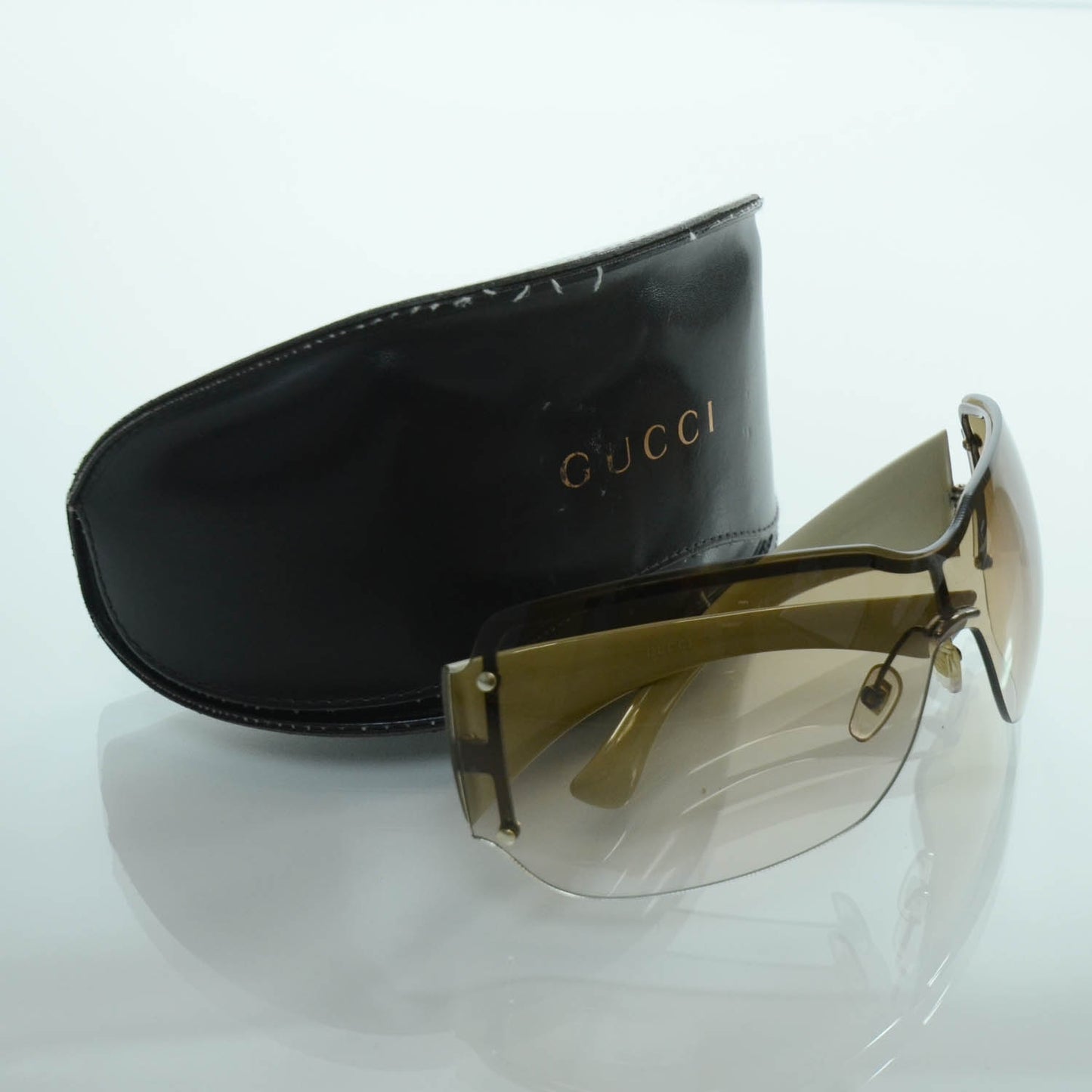 Monogram Sunglasses w Case