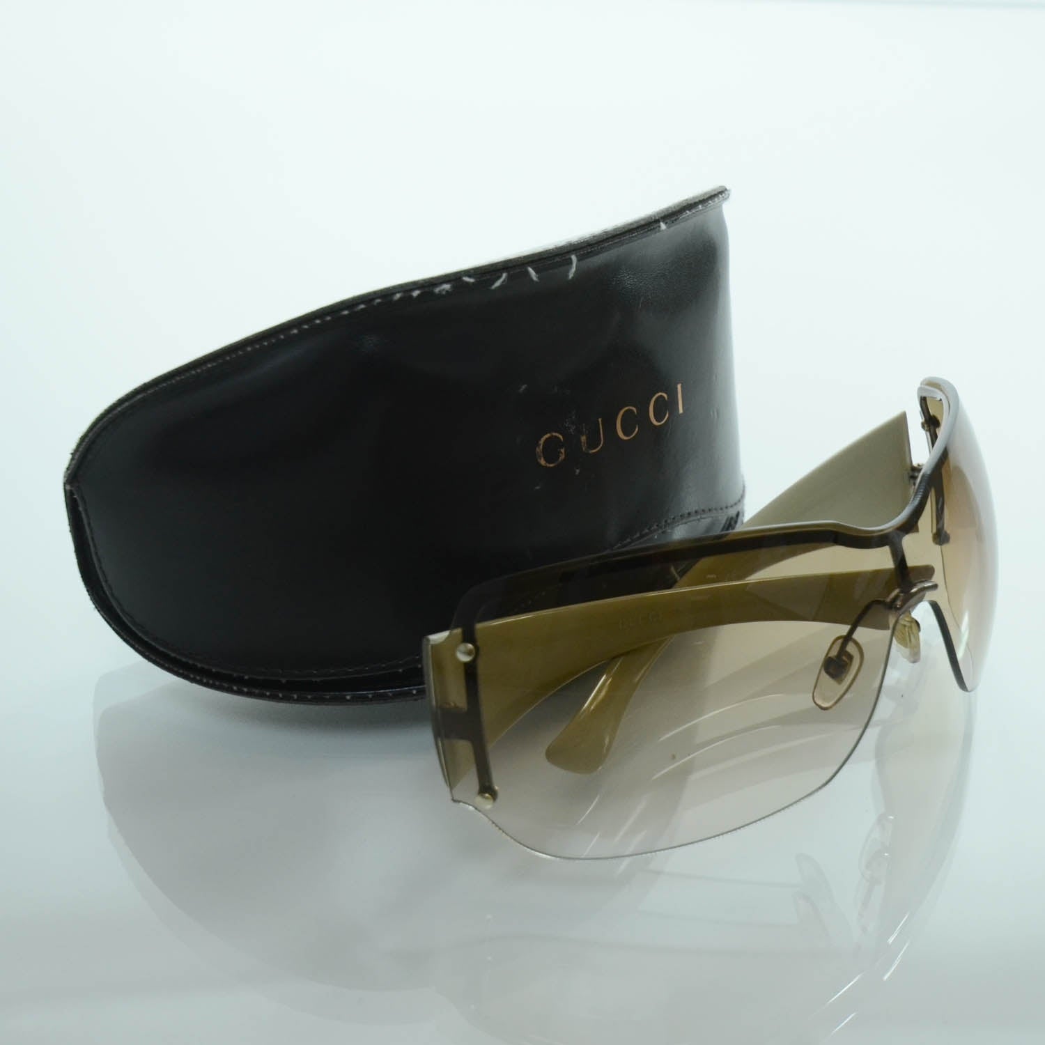 Gucci Monogram Sunglasses w Case 6 of 6