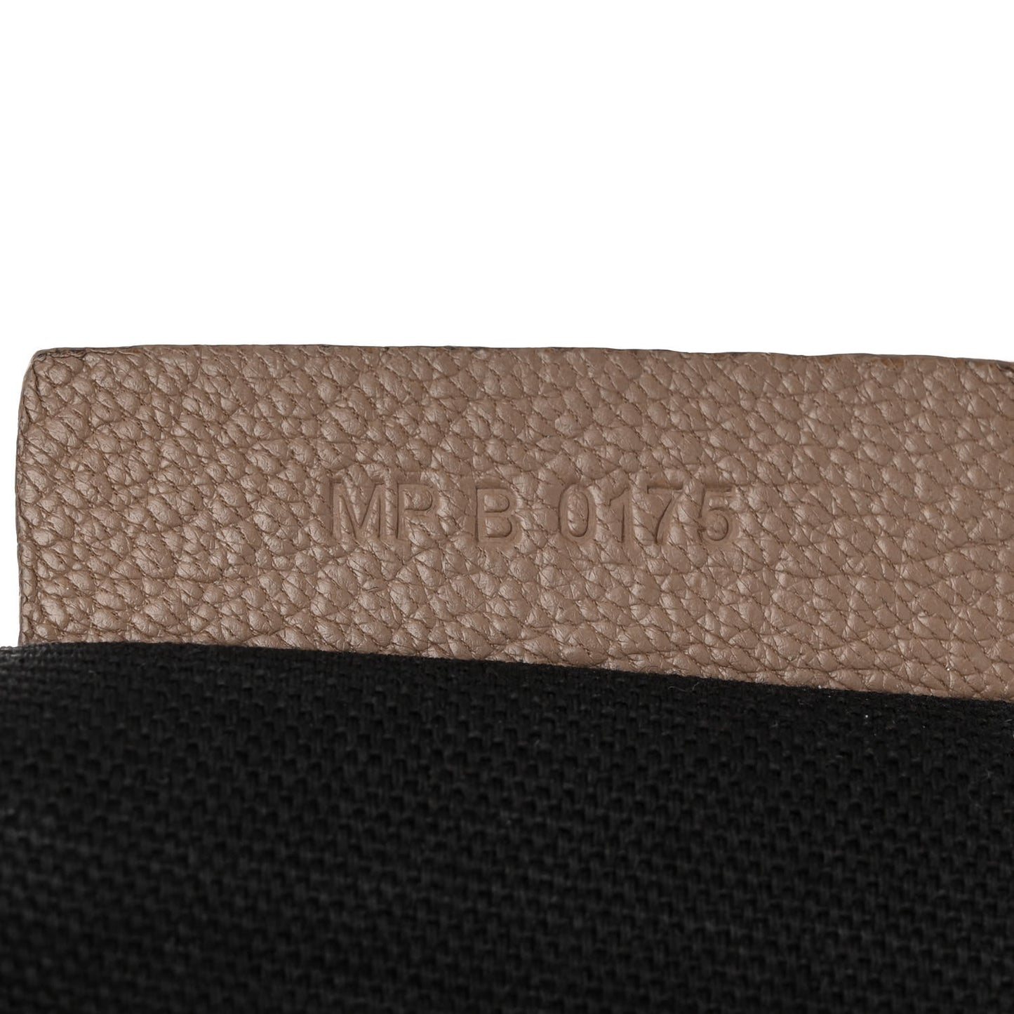 Sugar Goatskin Medium Antigona Sand