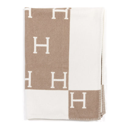 Hermes Wool Cashmere Avalon Baby Blanket Noisette Moyen White 2 of 3