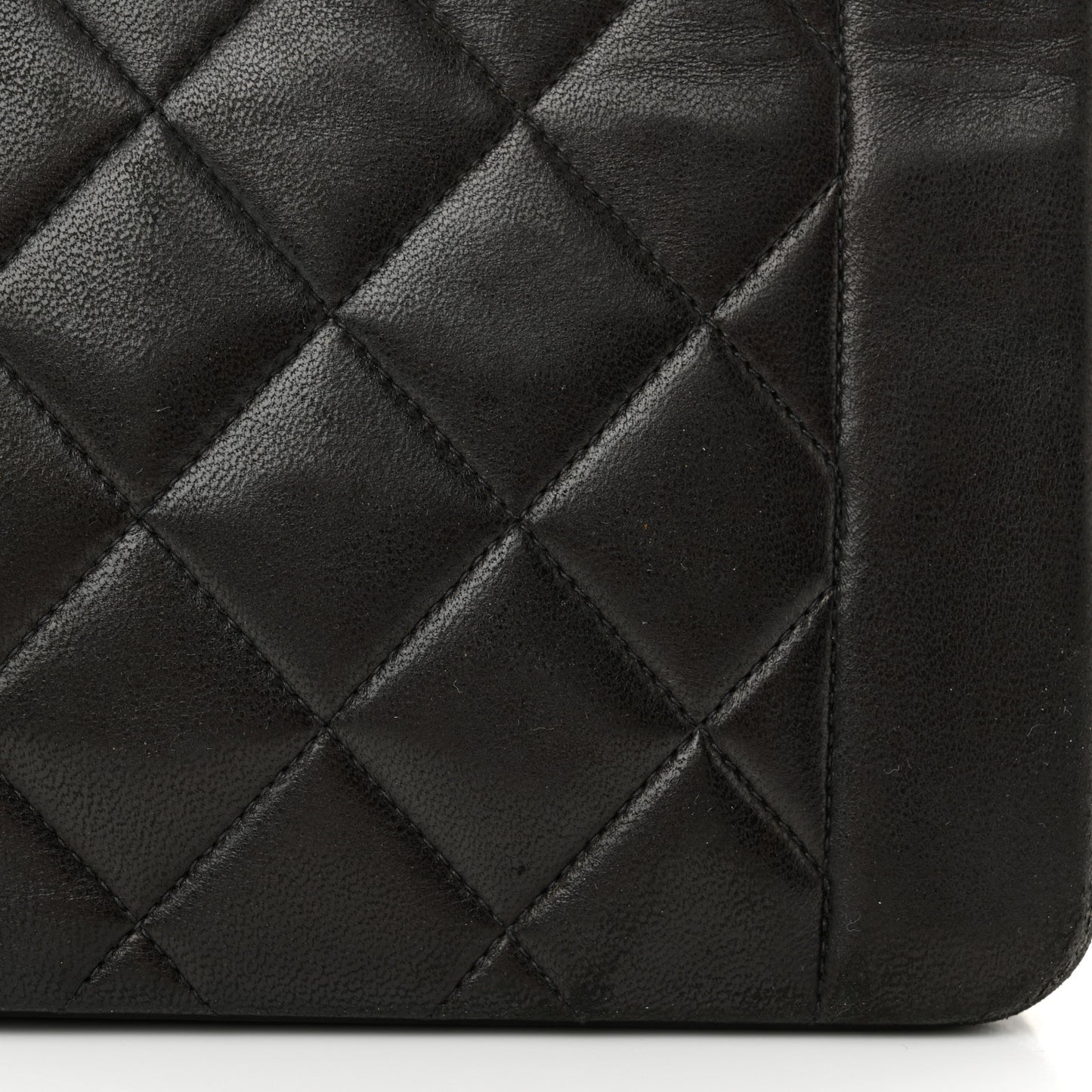 Lambskin Medium Single Flap Black