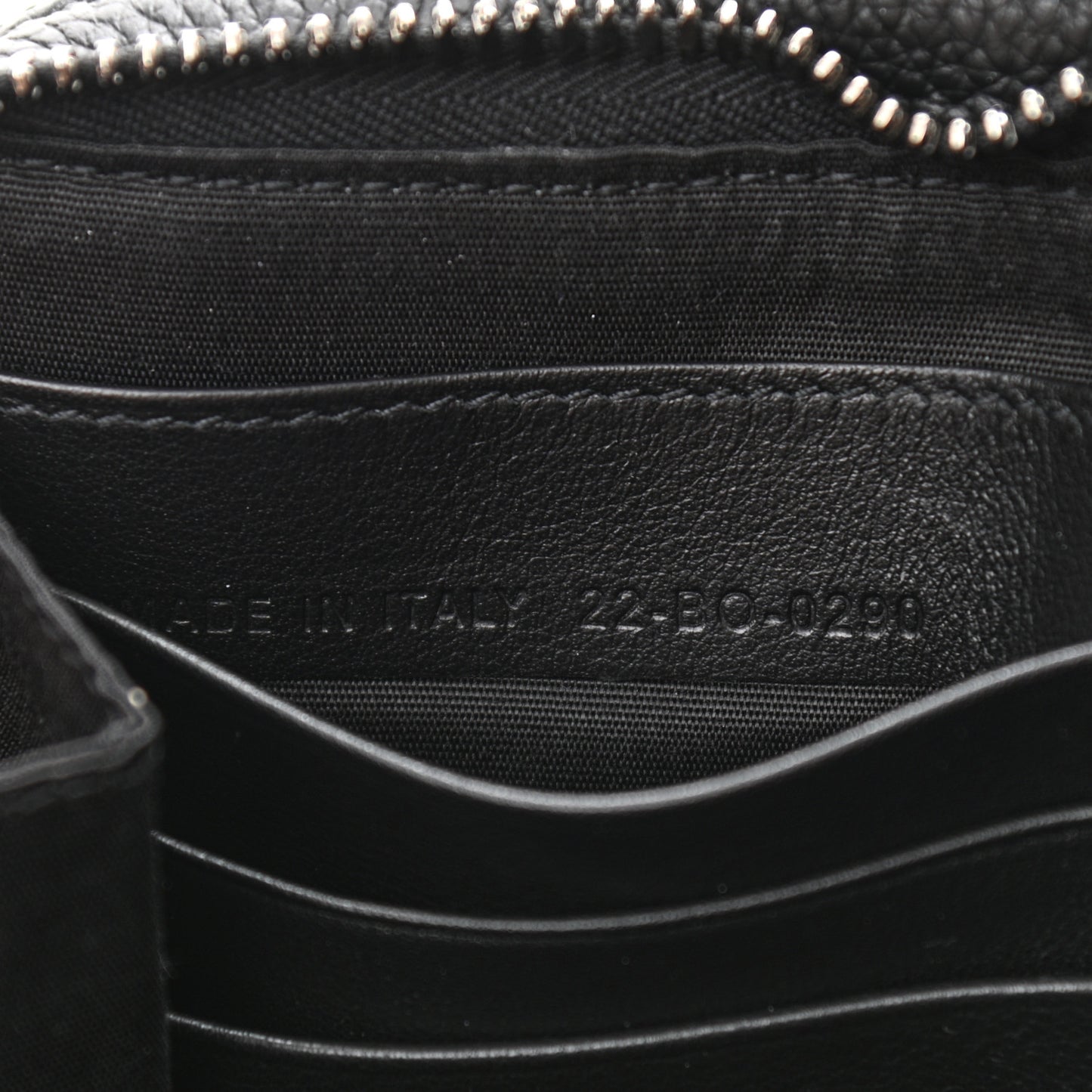Oblique Pouch Beige Black