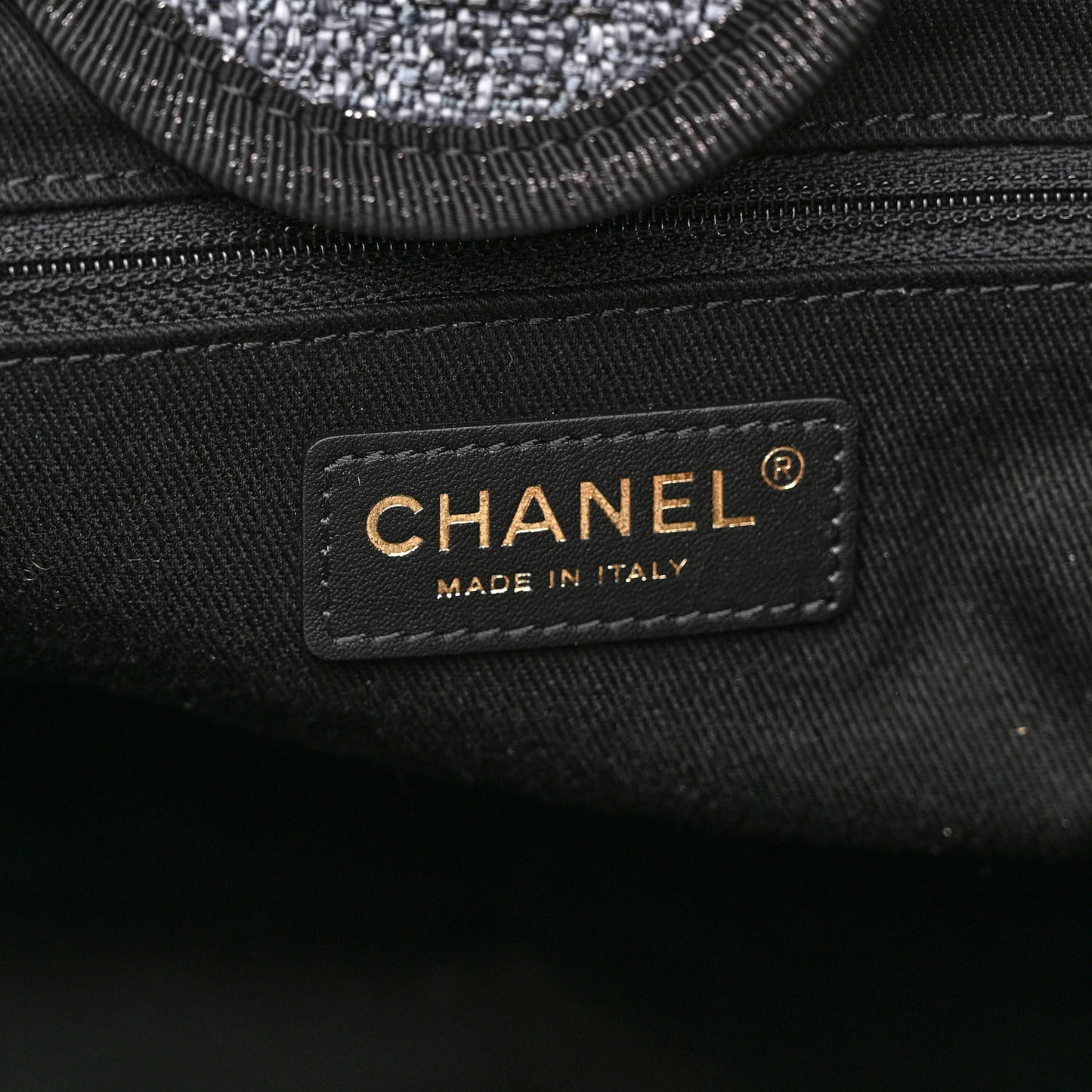Lurex Boucle Medium Deauville Tote Black