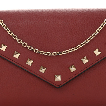 Valentino Garavani Pebbled Calfskin Rockstud Envelope Wallet on Chain Rubino 8 of 13