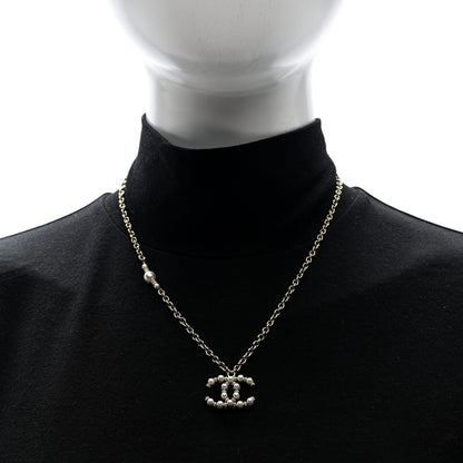 Chanel Crystal Pearl Nefertiti CC Pendant Necklace Gold 2 of 5