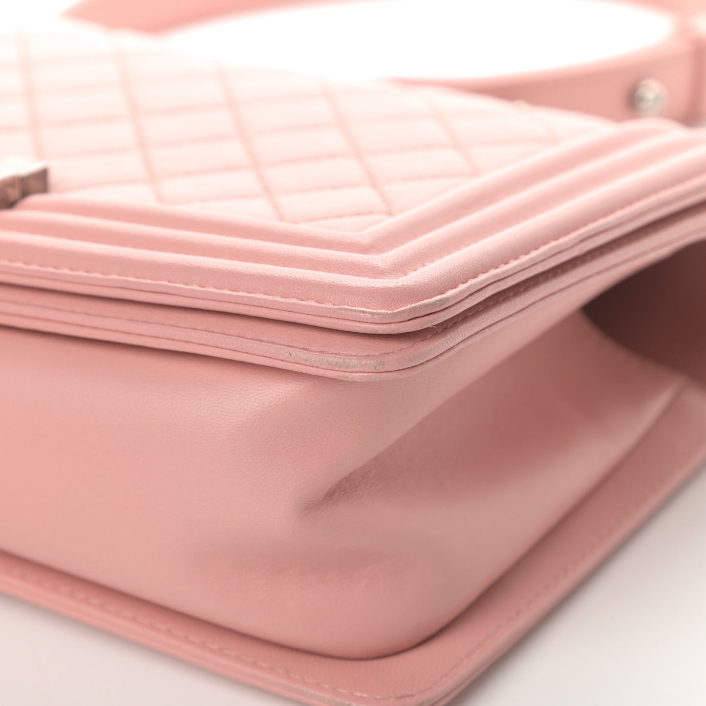 Lambskin Quilted Medium Boy Flap Light Pink