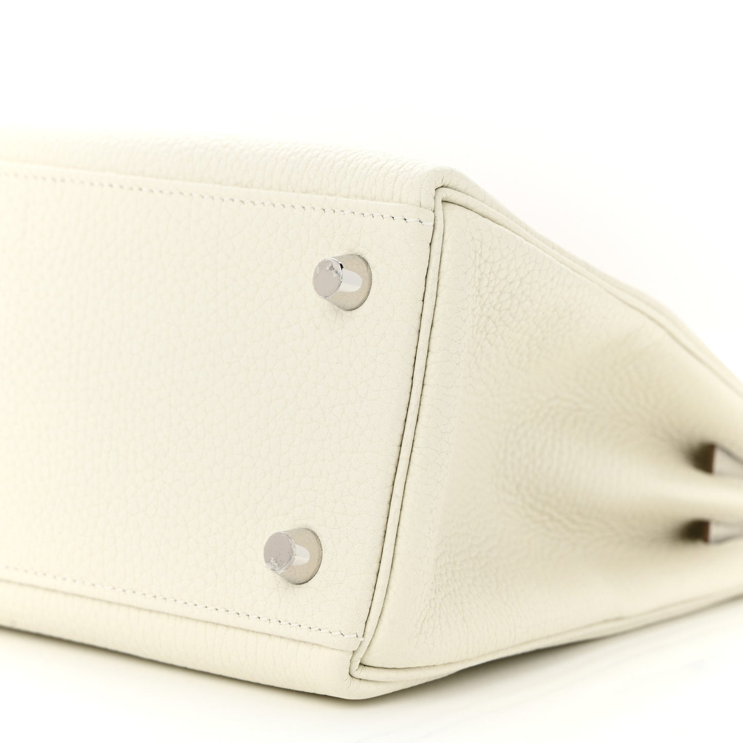 Togo Kelly Retourne 25 Mushroom