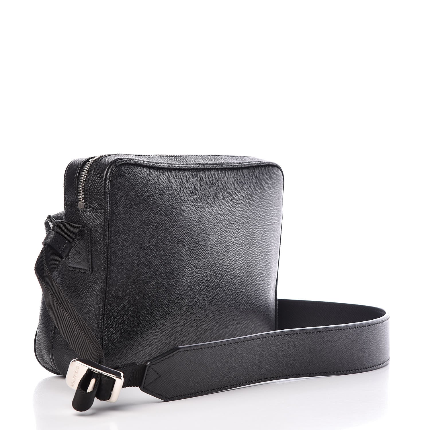Louis Vuitton Taiga Outdoor Messenger PM Black 3 of 8