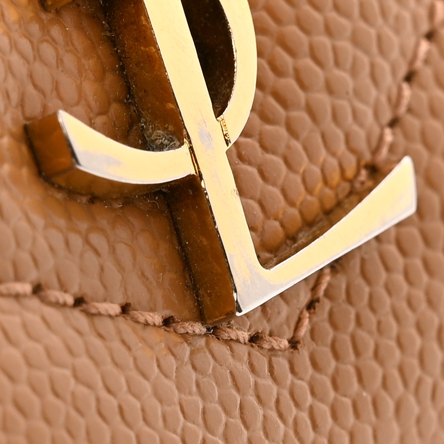 Saint Laurent Grain De Poudre Matelasse Chevron Monogram Fragments Zippered Card Case Cork 8 of 9