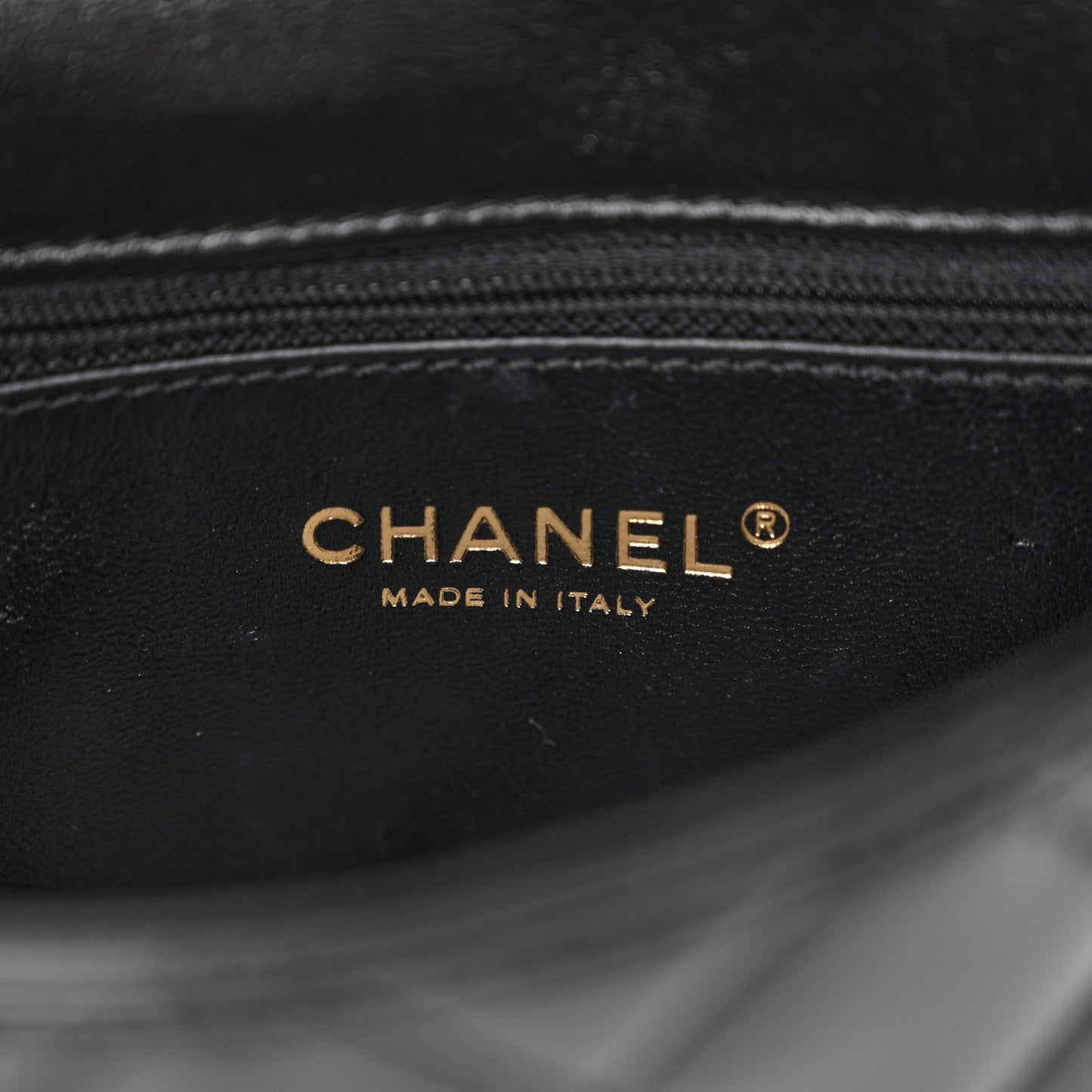 Shiny Lambskin Quilted Golden Links Top Handle Flap Black