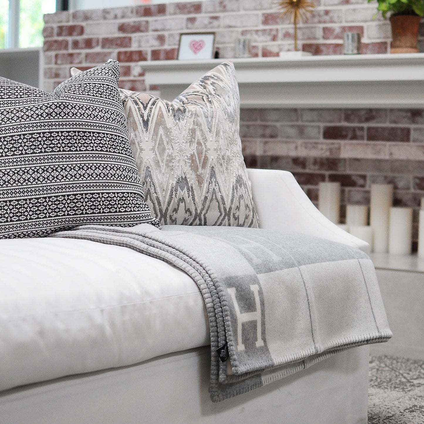 Wool Cashmere Avalon III Blanket Ecru Gris Clair