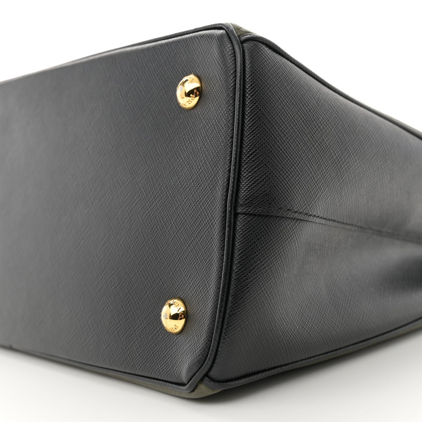 Saffiano Lux Medium Tote Militaire