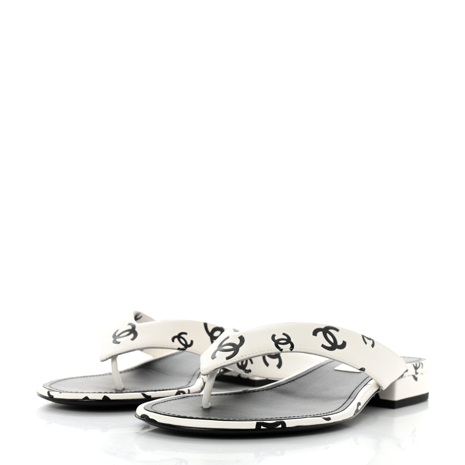 Chanel Lambskin Printed CC Thong Sandals 39 White Black 3 of 9