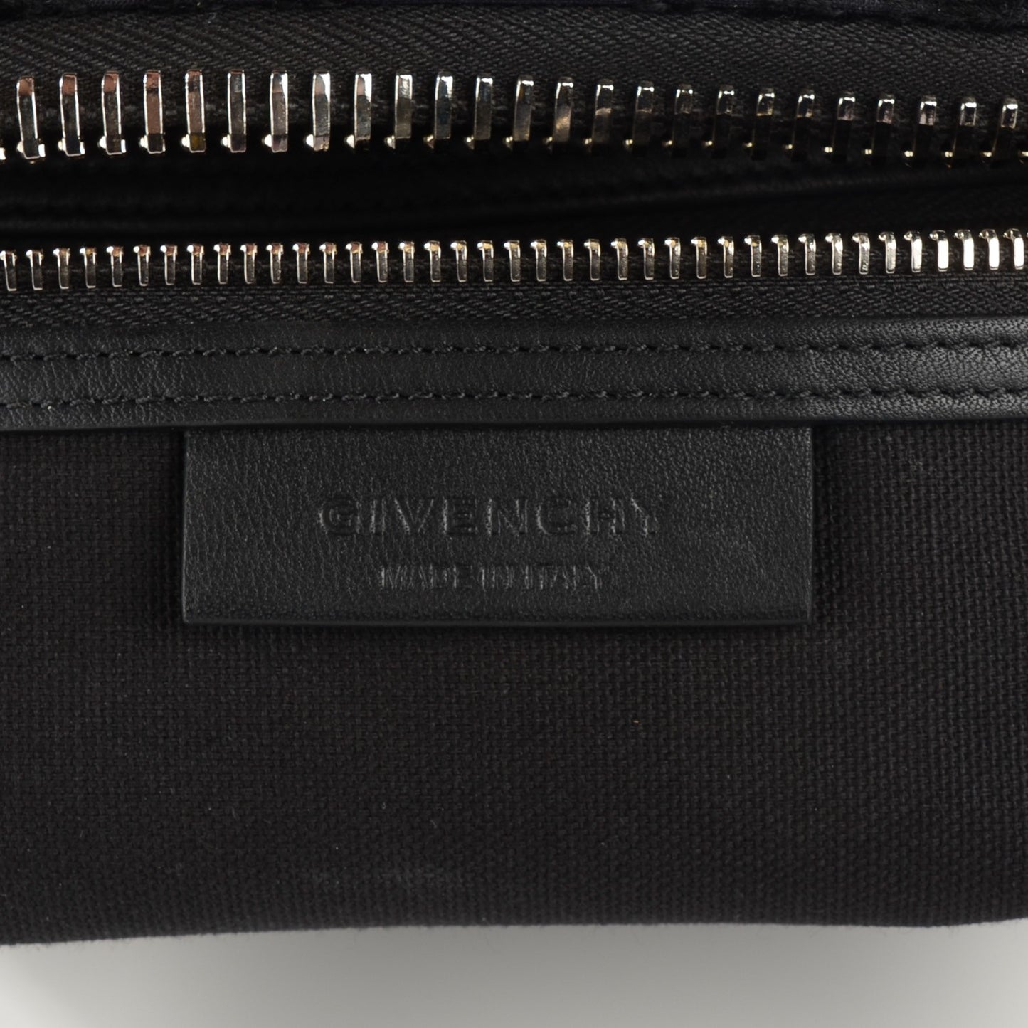 Calfskin Velvet Small Devoree Antigona Black