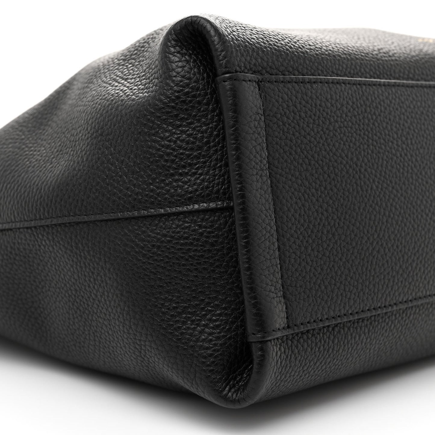 Pebbled Calfskin Everyday Zip Tote Black