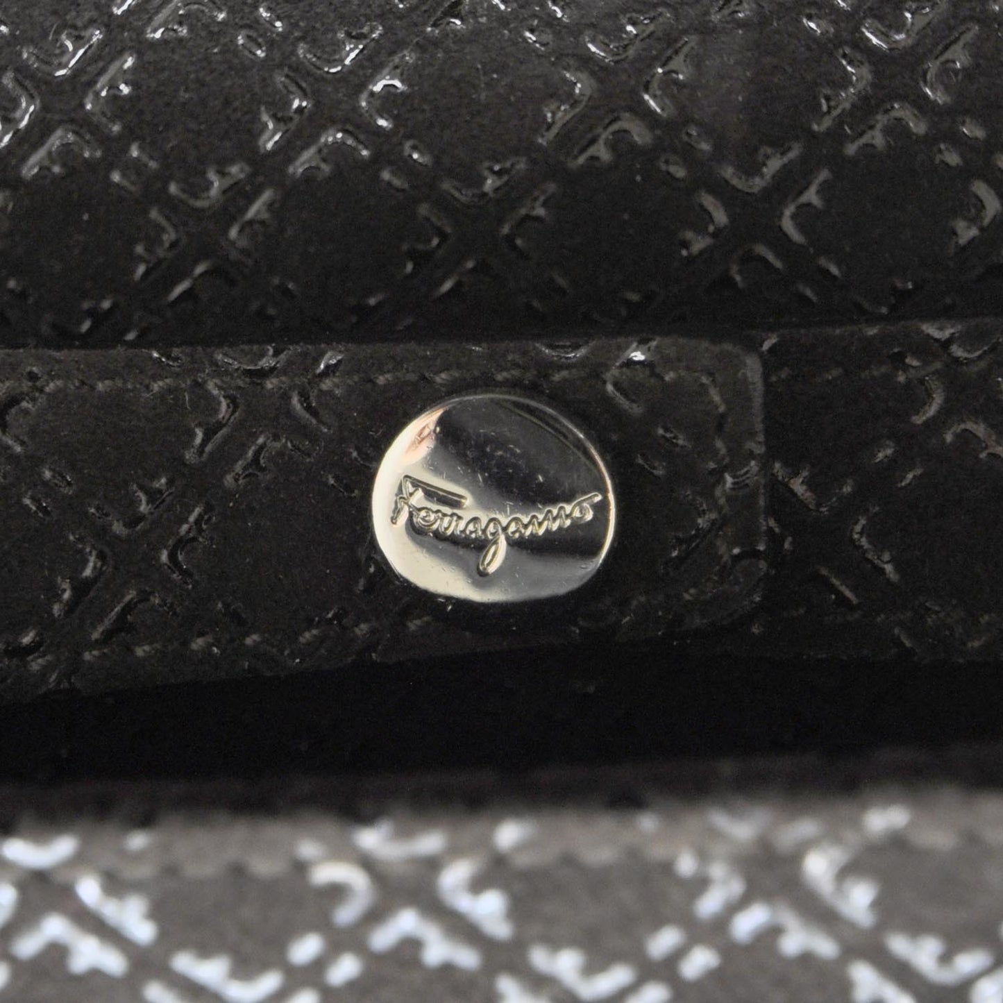 SALVATOREFERRAGAMOSuedeChainBagBrown
