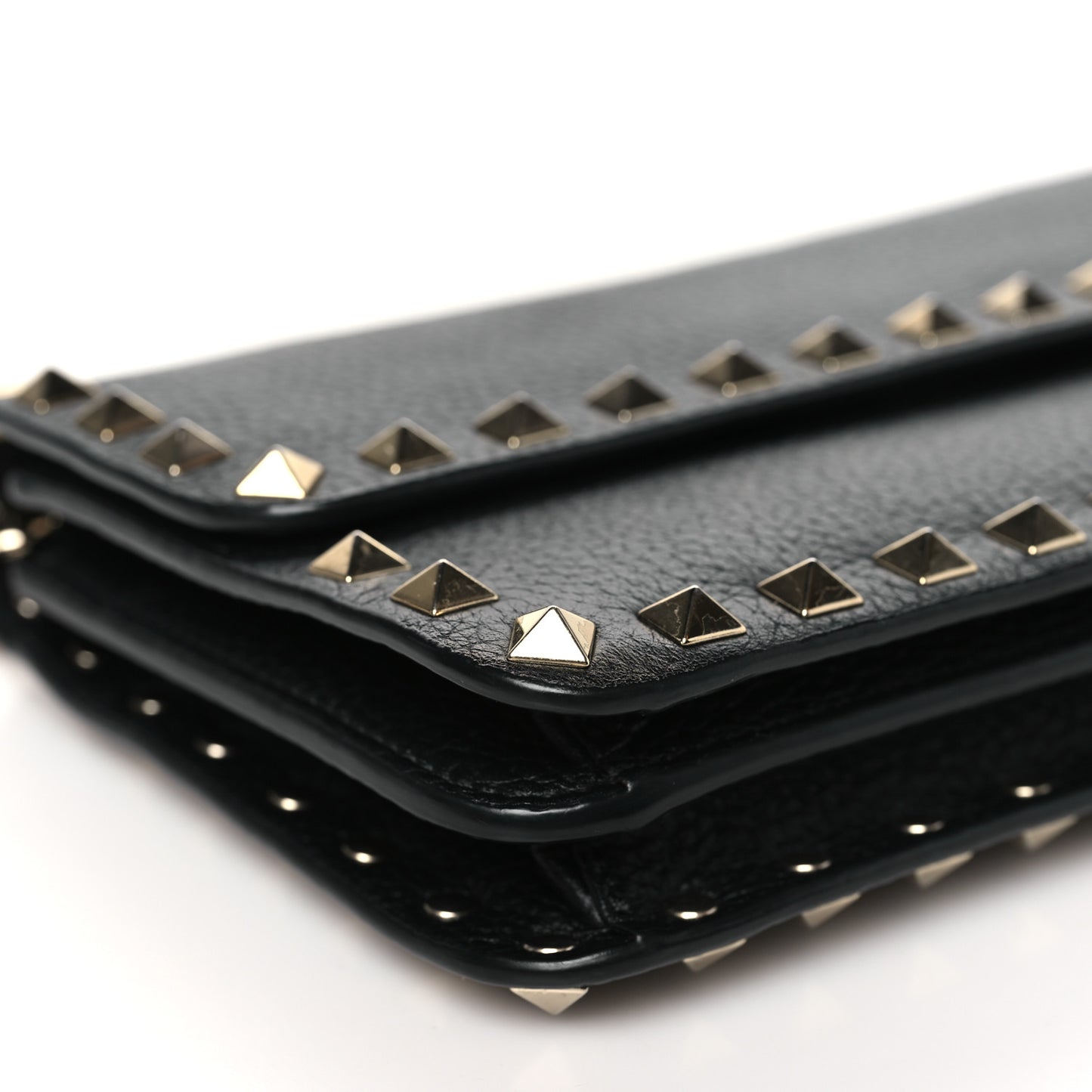 Pebbled Calfskin Rockstud Flap Wallet On Chain